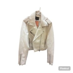 Cream bomber Faux